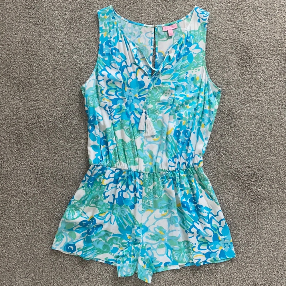 Lilly Pulitzer Romper Size Large.